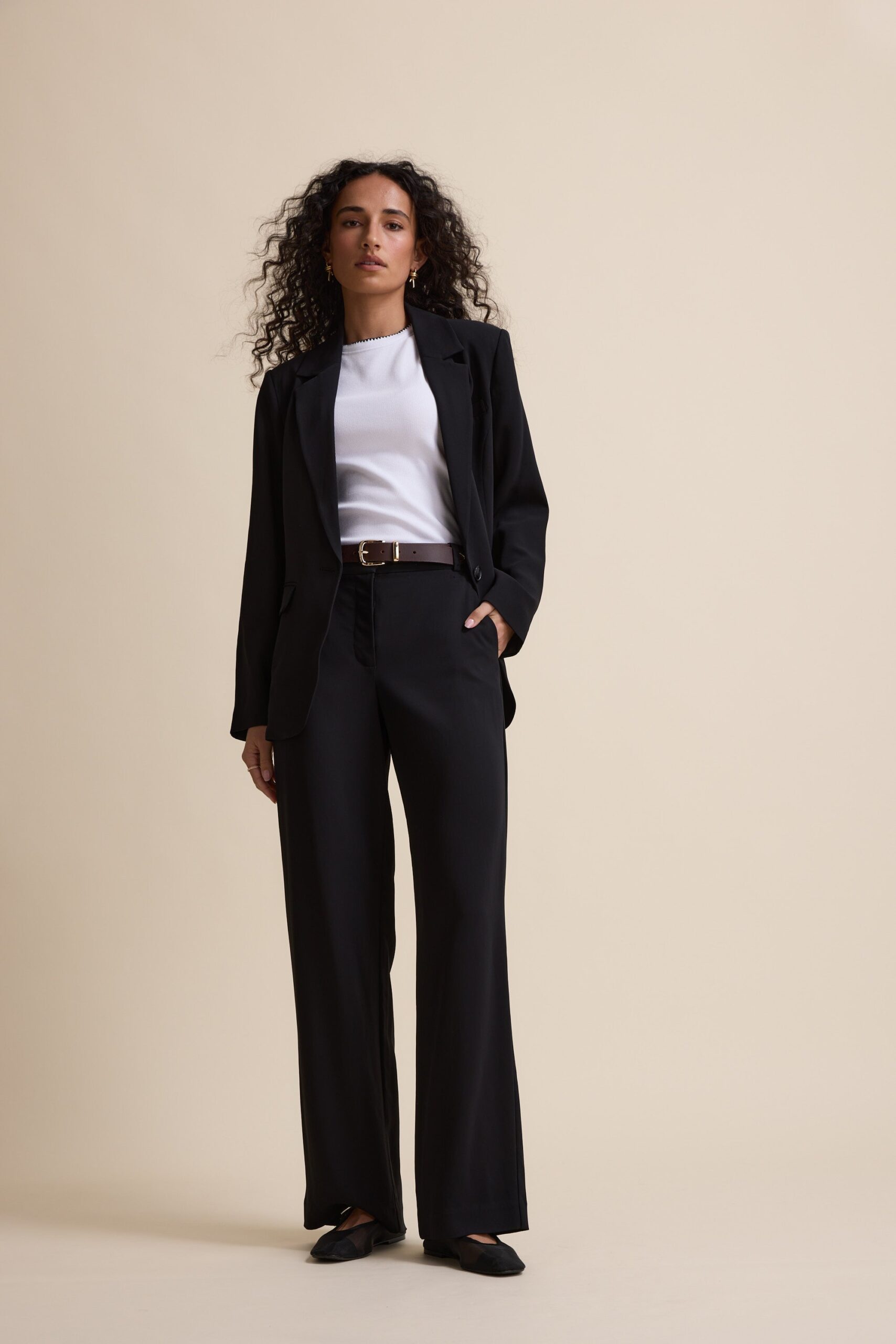 The Wide Leg Pants - Image 4