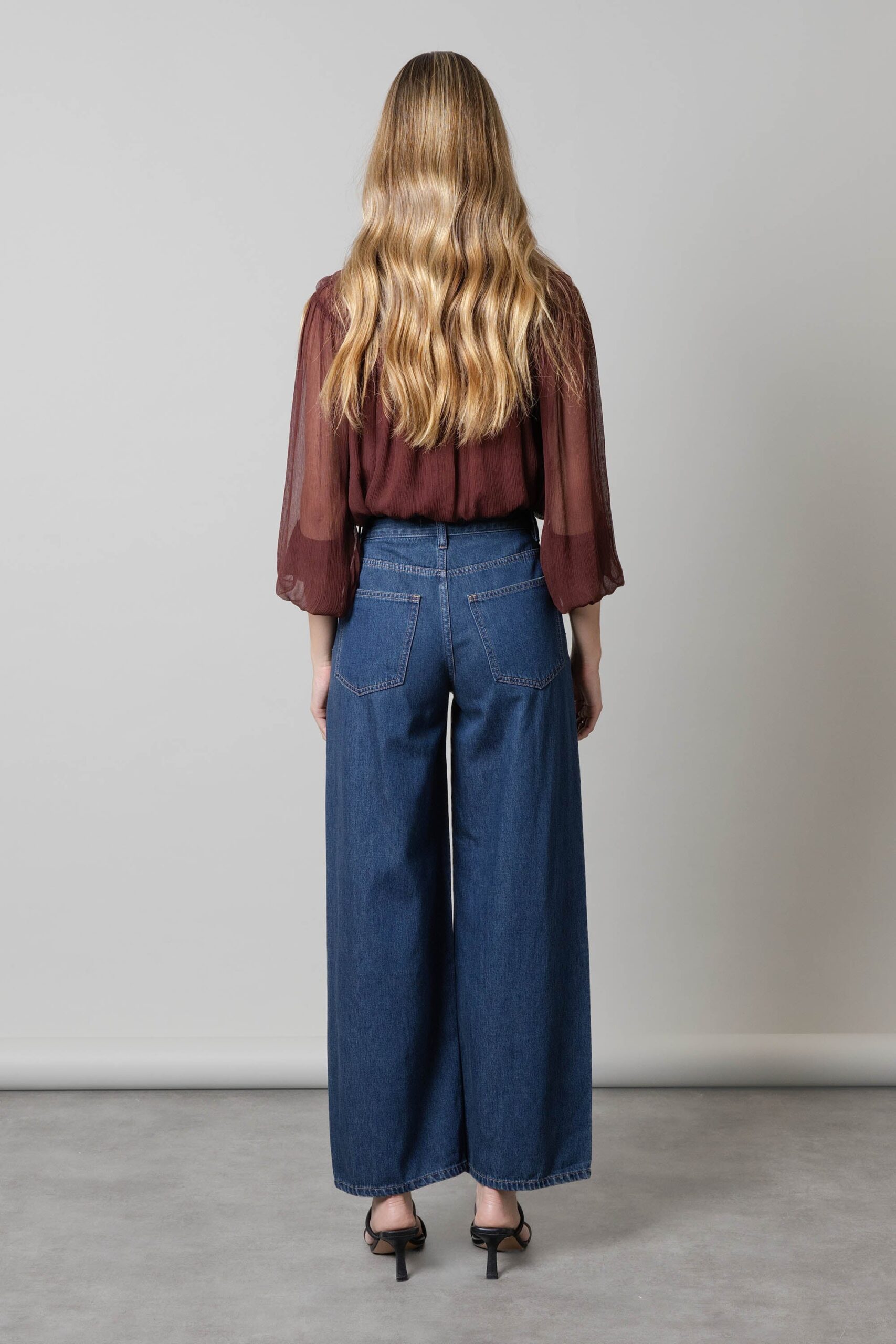Aspen Wide Leg Jeans - Image 4