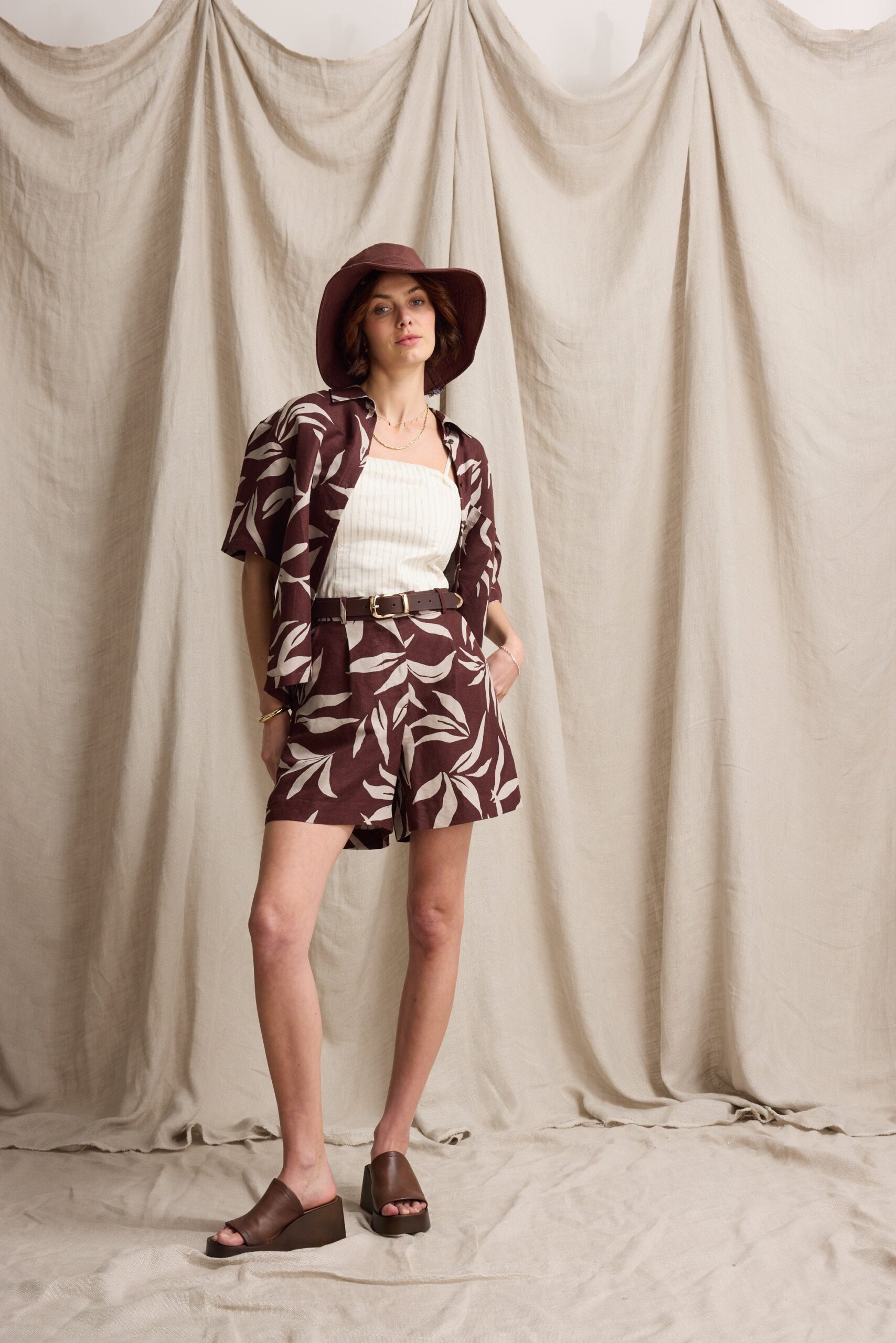 Claire Linen Blend Pleated Short - Image 3
